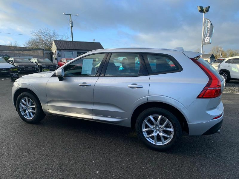 Volvo XC60 Momentum 2.0 D4 Awd Silver #3