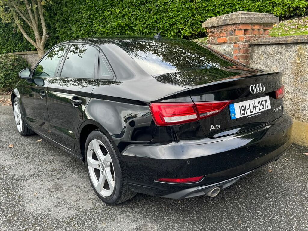 Audi A3 1.6Tdi Sport 30 116Ps Black #3