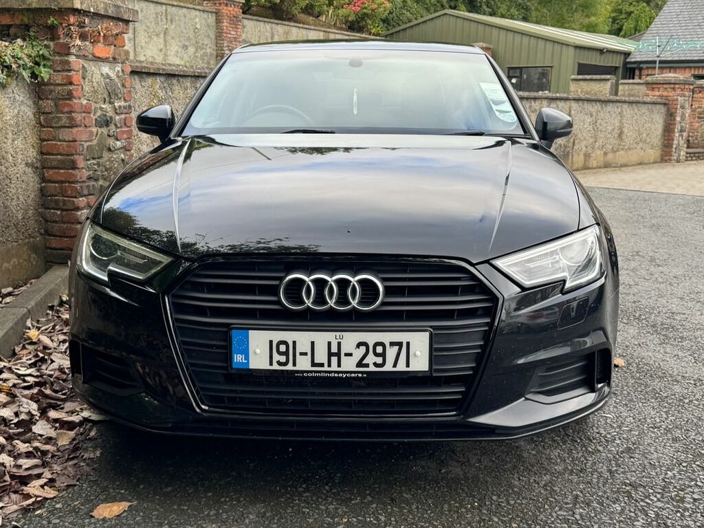 Audi A3 1.6Tdi Sport 30 116Ps Black #5