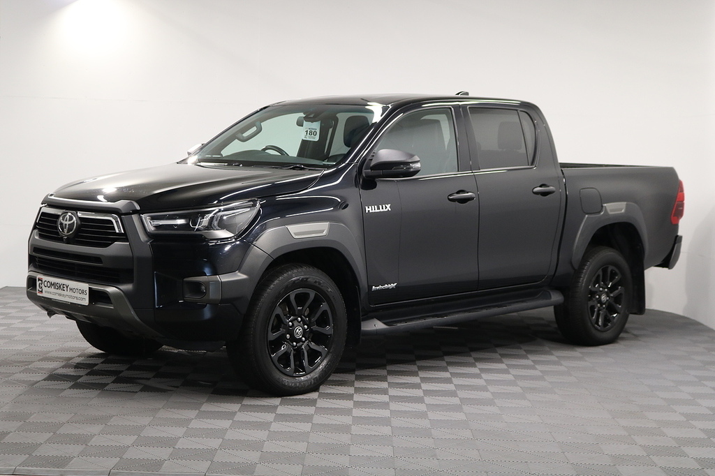 Toyota HILUX D-4d Invincible X Black #3