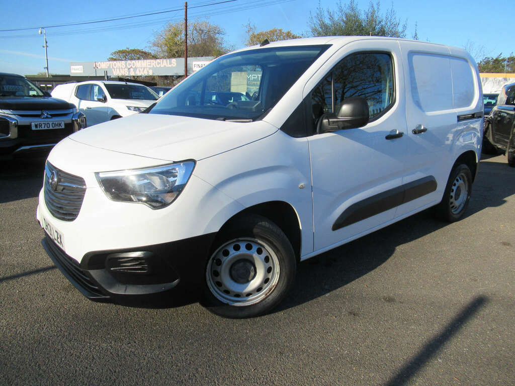 Vauxhall Combo 1.5 Combo 2300 Dynamic Td DV21LZX White #2