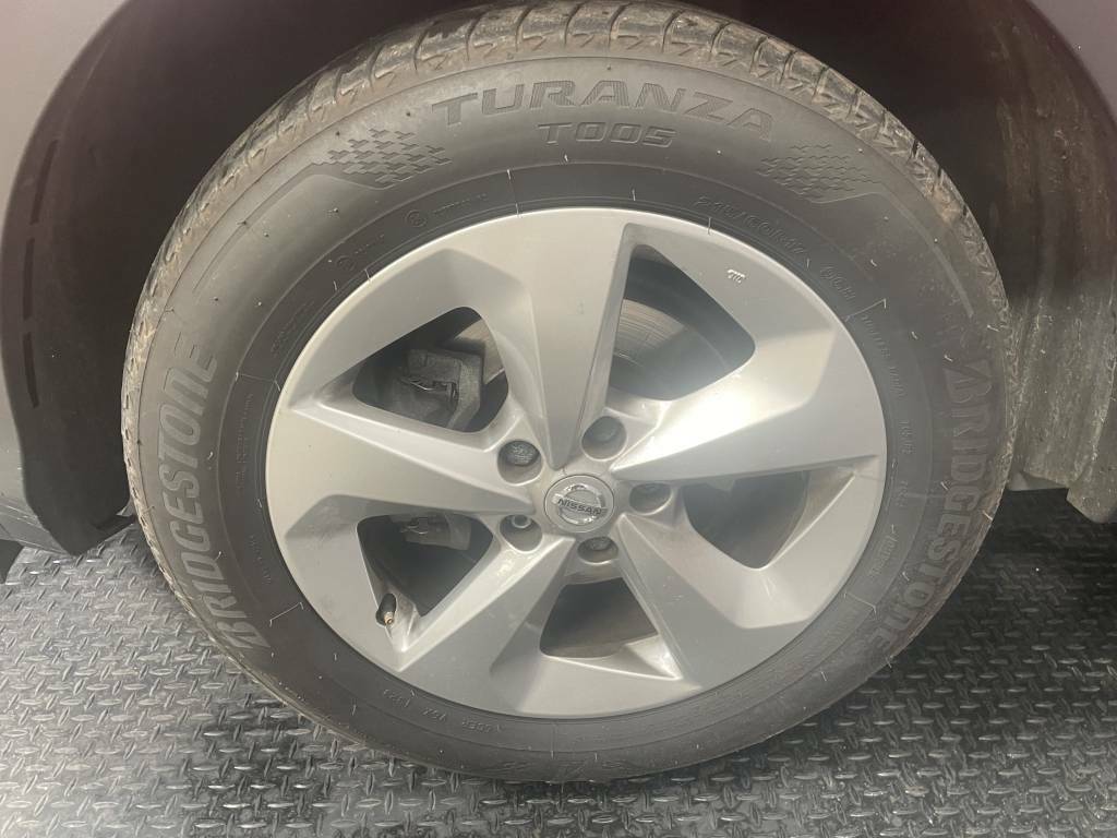 Nissan Qashqai Hatchback 1.3 Dig-t 160 Acenta Premium Red #5