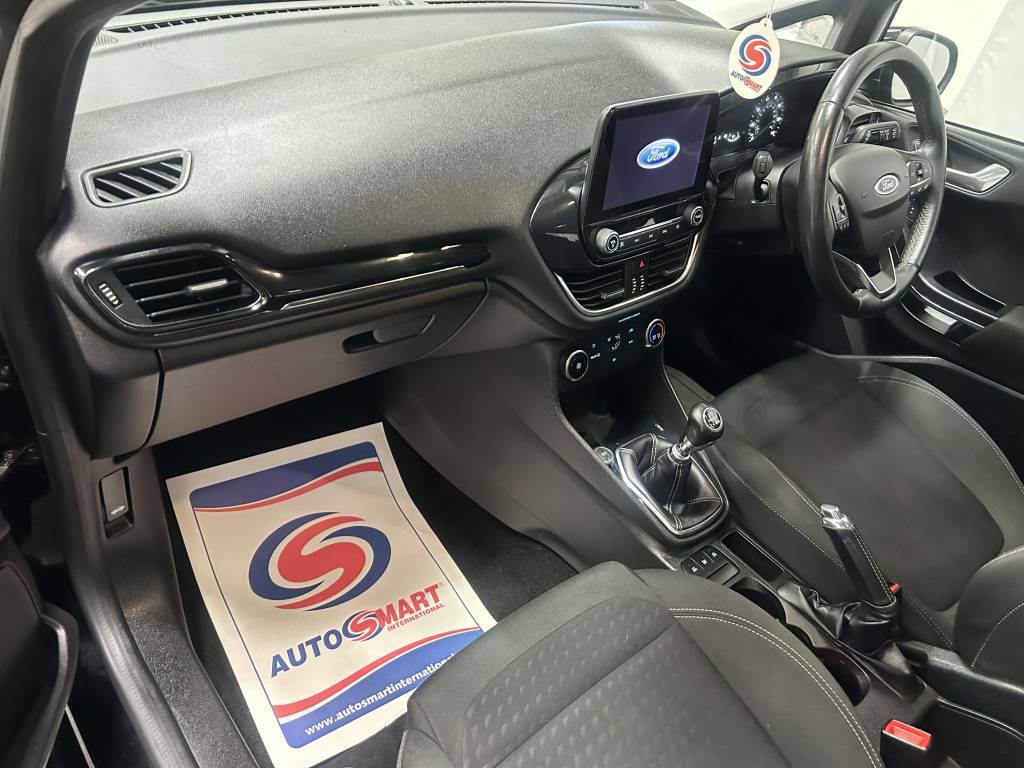 Ford Fiesta Hatchback 1.5 Tdci Zetec Black #4