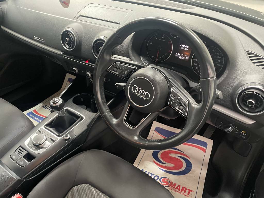 Audi A3 Sportback 2.0 Tdi Se Technik Black #3