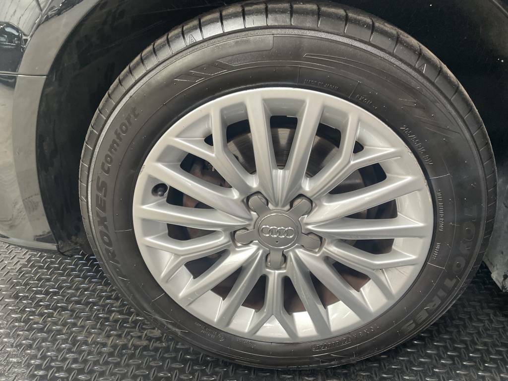 Audi A3 Sportback 2.0 Tdi Se Technik Black #5