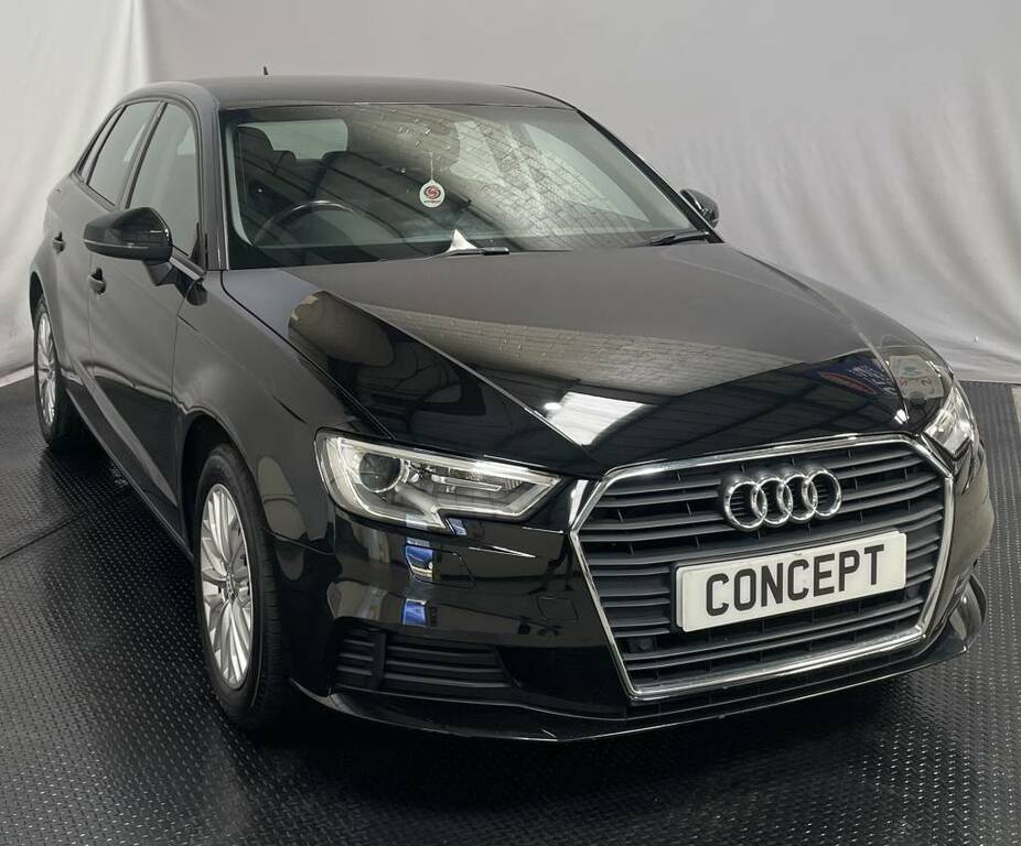 Audi A3 Sportback 2.0 Tdi Se Technik Black #2