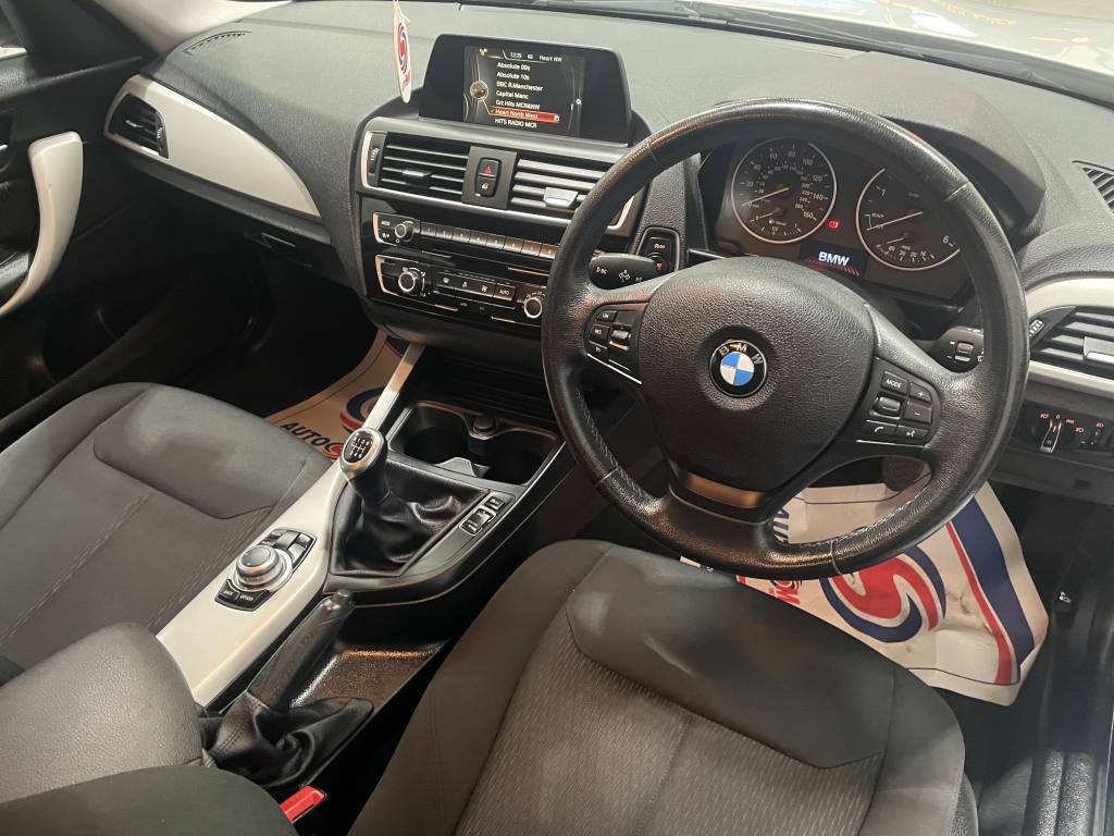 BMW 1 Series Hatchback 116D Efficientdynamics Plus White #3