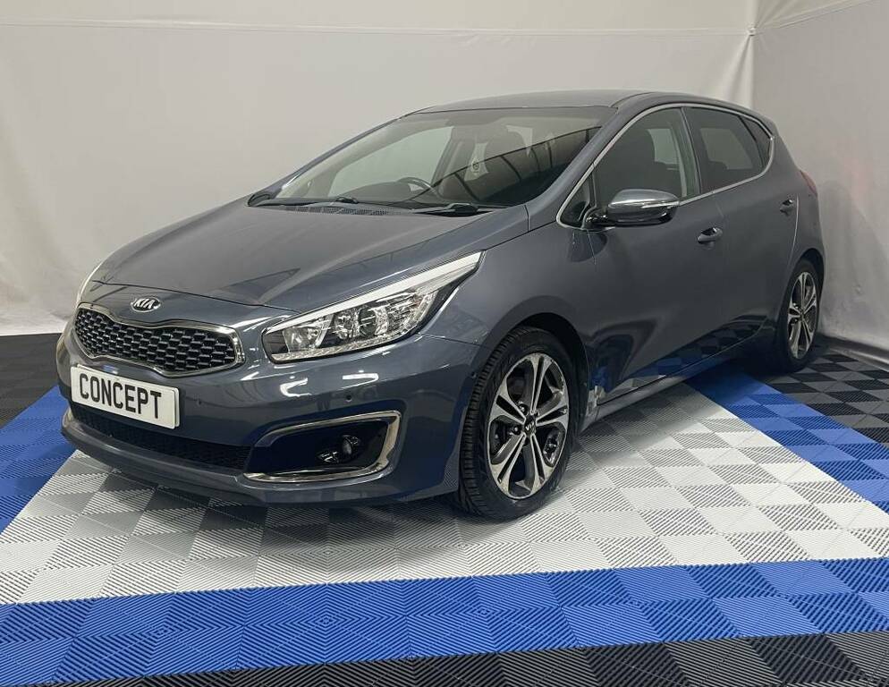 Kia Ceed Hatchback 1.6 Crdi Isg 3 Blue