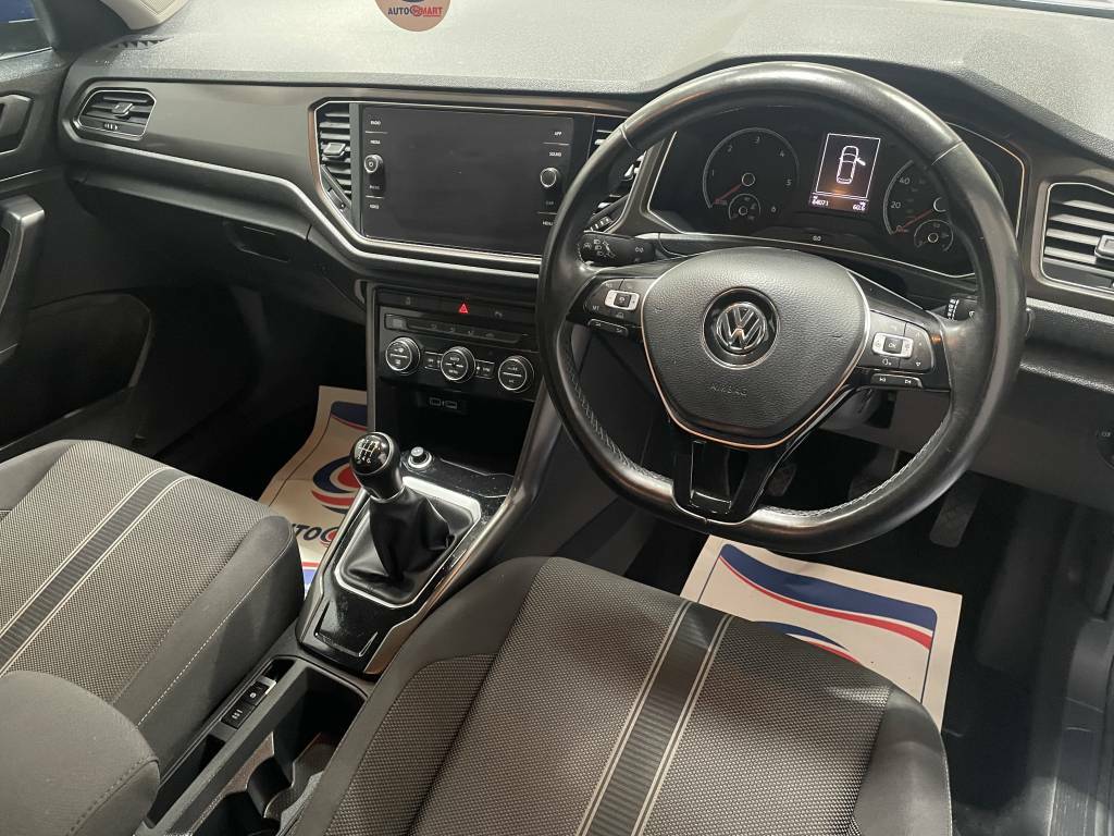 Volkswagen T-Roc Hatchback  Blue #4