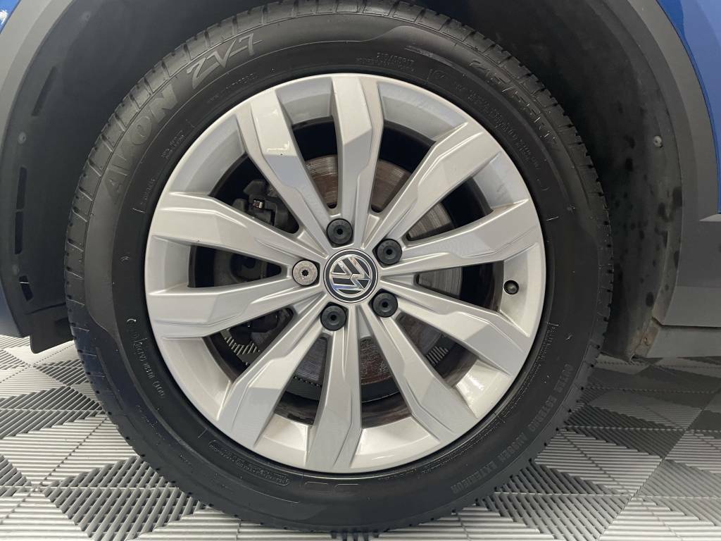 Volkswagen T-Roc Hatchback  Blue #5