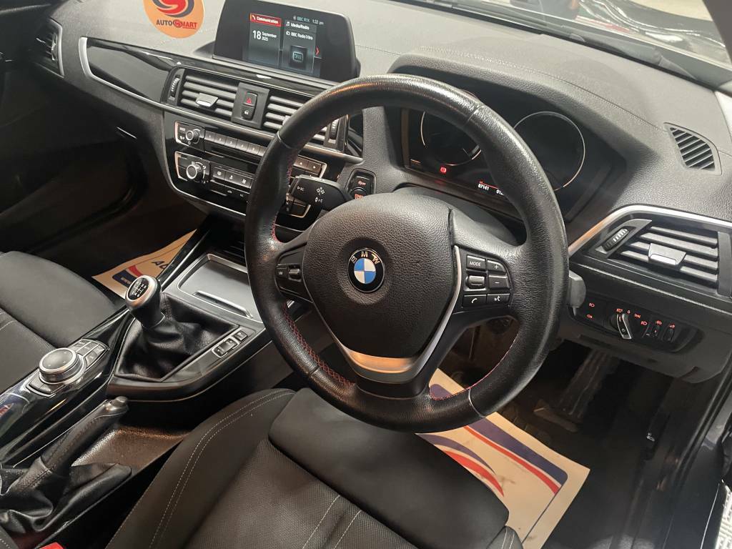 BMW 1 Series Hatchback 118D Sport Grey #3