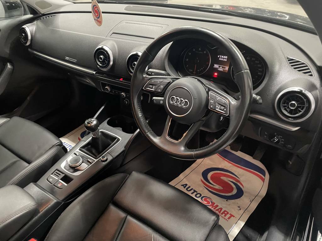 Audi A3 Sportback 35 Tfsi Sport Black #4