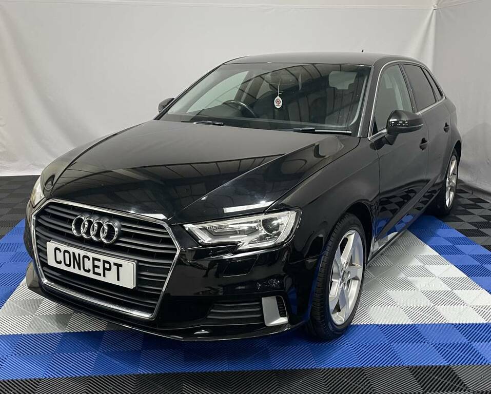 Audi A3 Sportback 35 Tfsi Sport Black #2