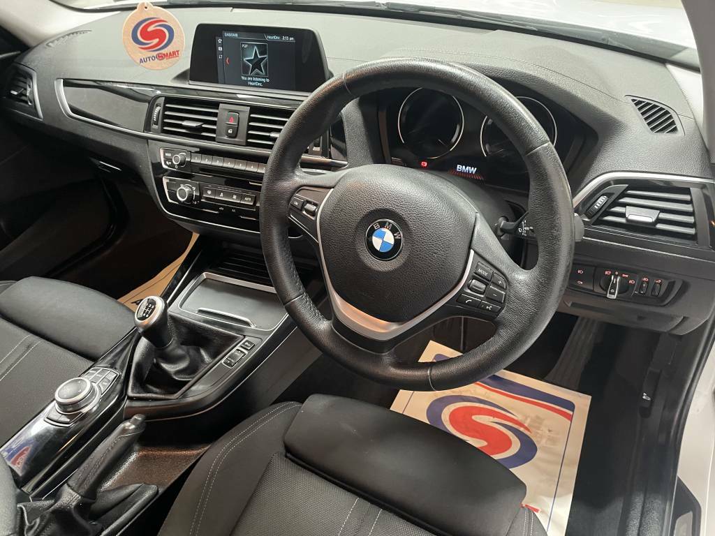 BMW 1 Series Hatchback 118D Sport White #3