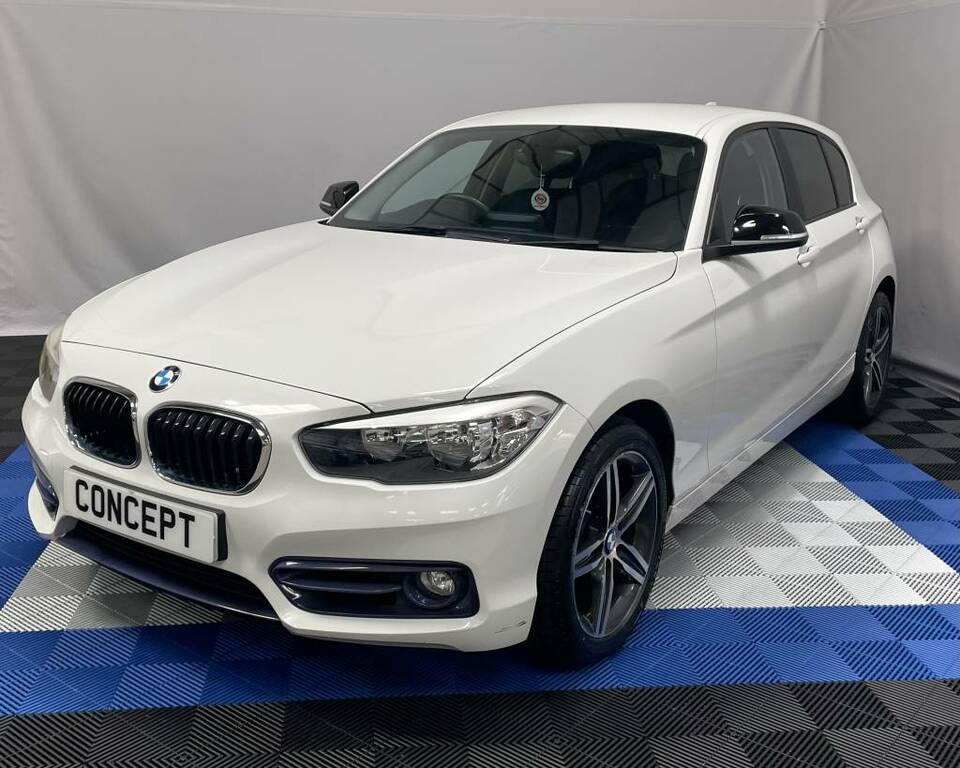 BMW 1 Series Hatchback 118D Sport White