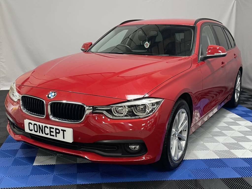 BMW 3 Series Touring 320D Se Red