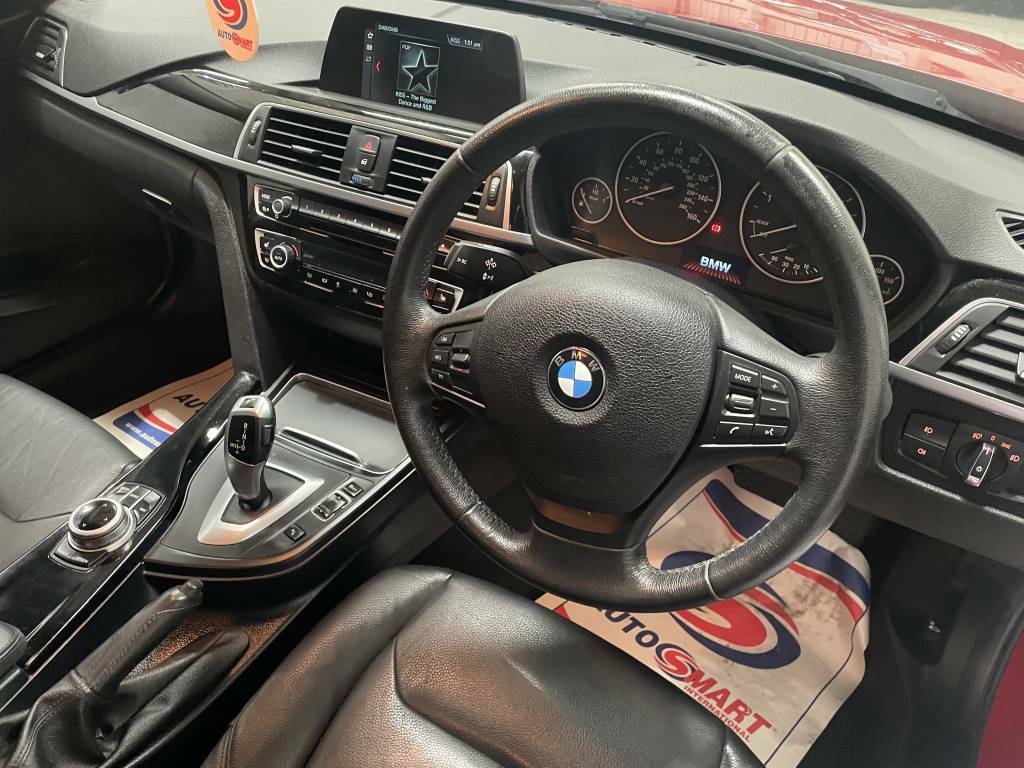 BMW 3 Series Touring 320D Se Red #3