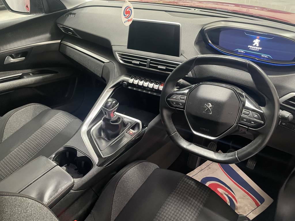 Peugeot 3008 Estate 1.6 Bluehdi 120 Active  Red #3