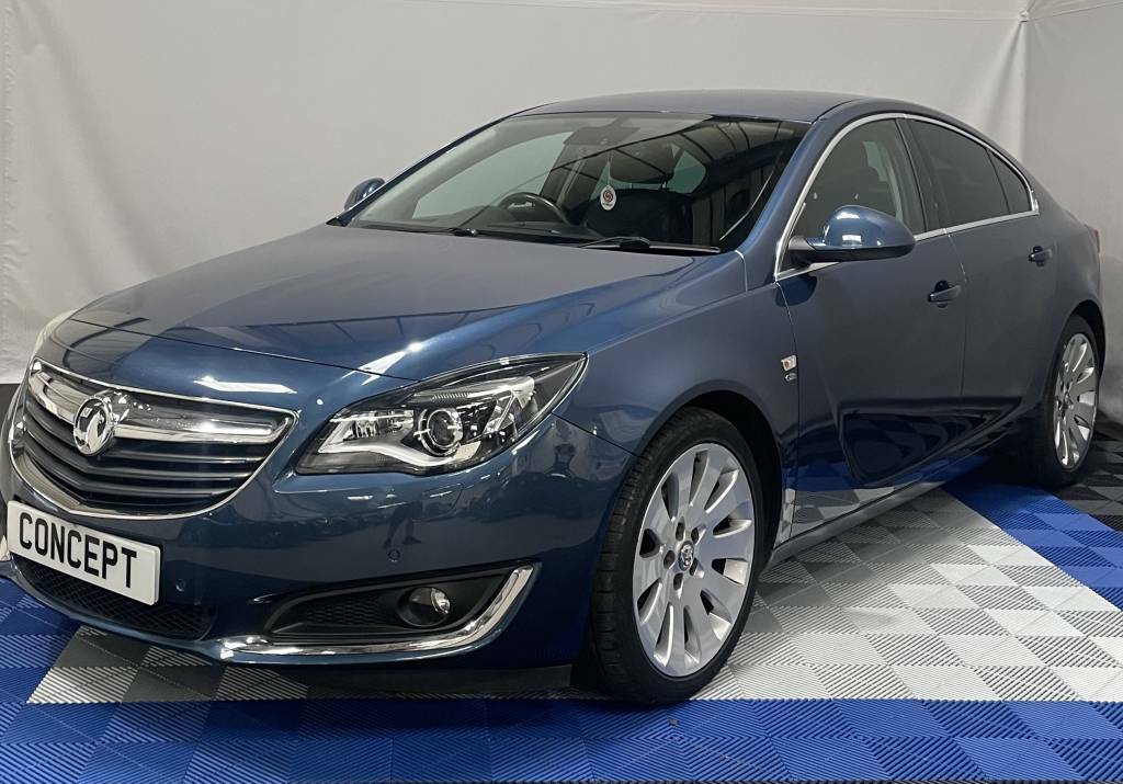 Vauxhall Insignia Hatchback Blue