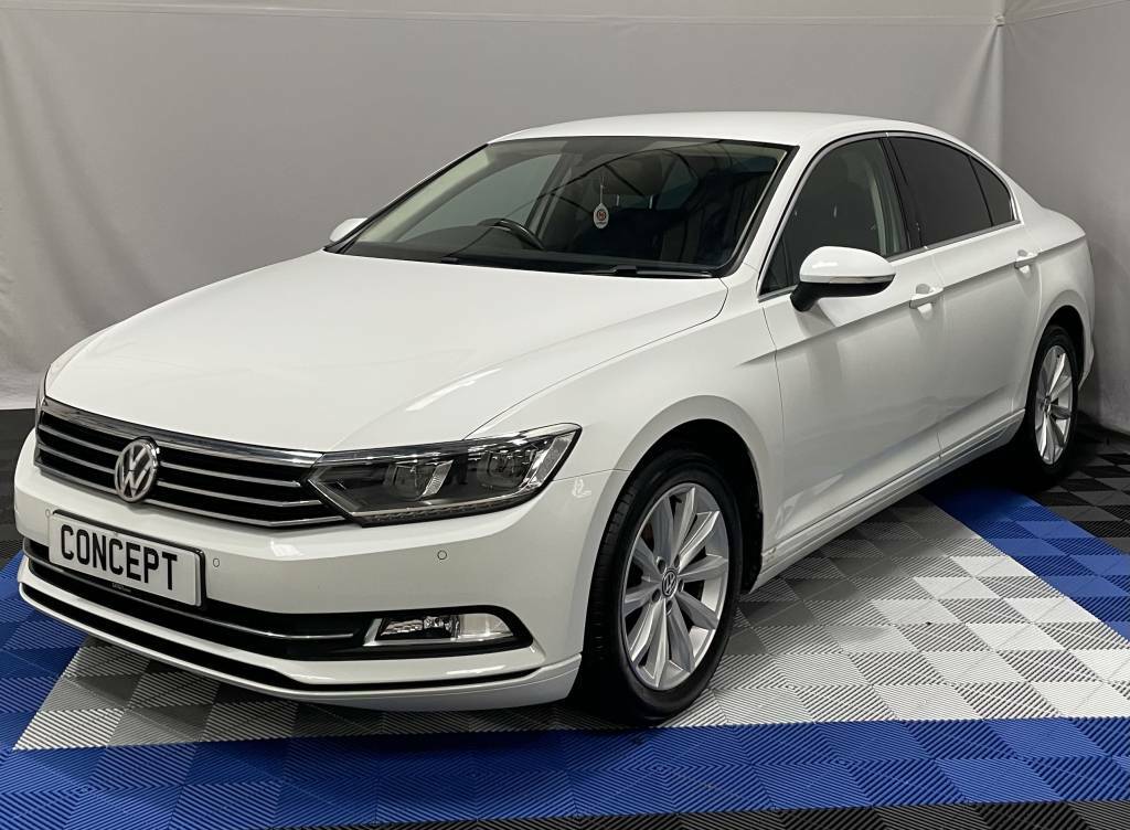 Volkswagen Passat Saloon 1.4 Tsi Se Business White