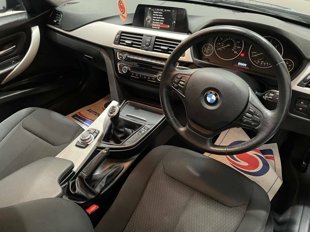 BMW 3 Series Touring 320D Se Blue #3