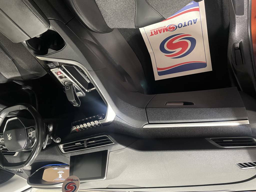 Peugeot 3008 Estate 1.5 Bluehdi Allure Brown #4