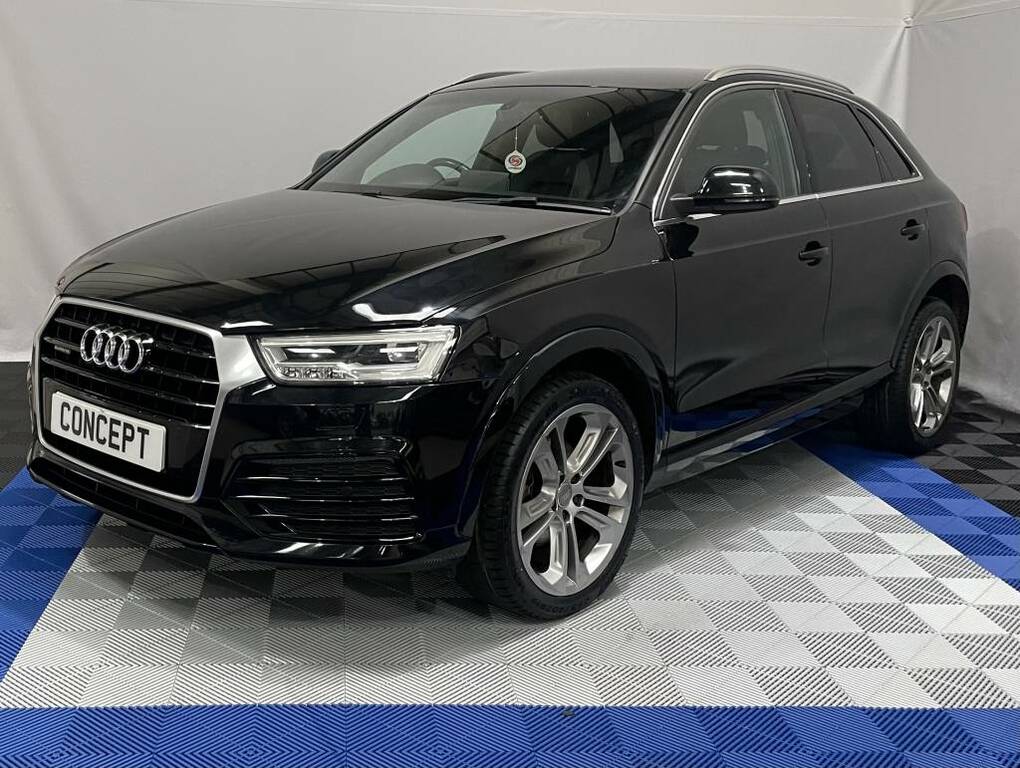 Audi Q3 Estate Black #2