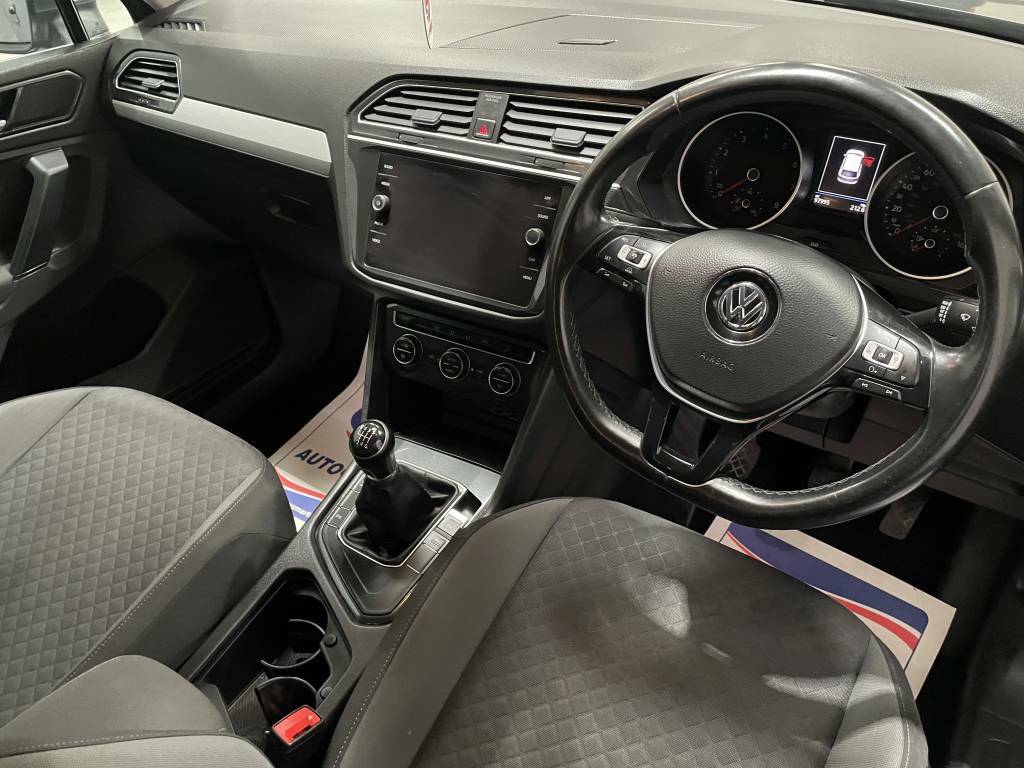 Volkswagen Tiguan Estate 1.4 Tsi 125 Se Grey #4