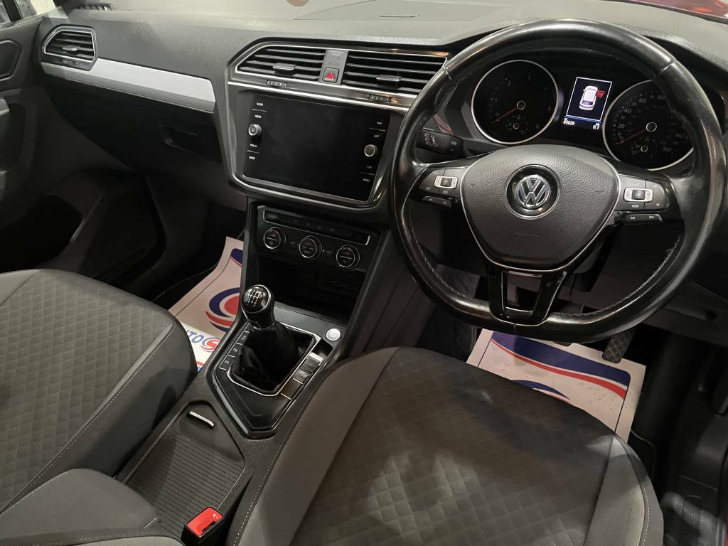 Volkswagen Tiguan Estate 2.0 Tdi 150 Match Red #3