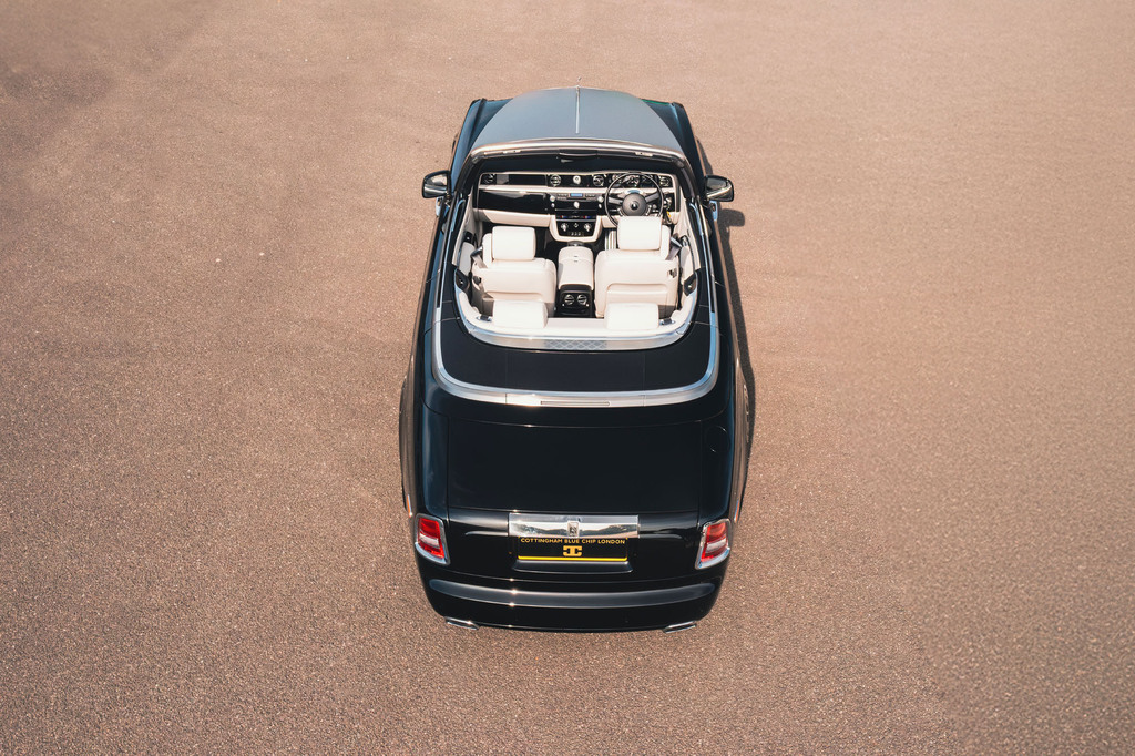 Rolls-Royce Phantom V12 Saloon Black #10