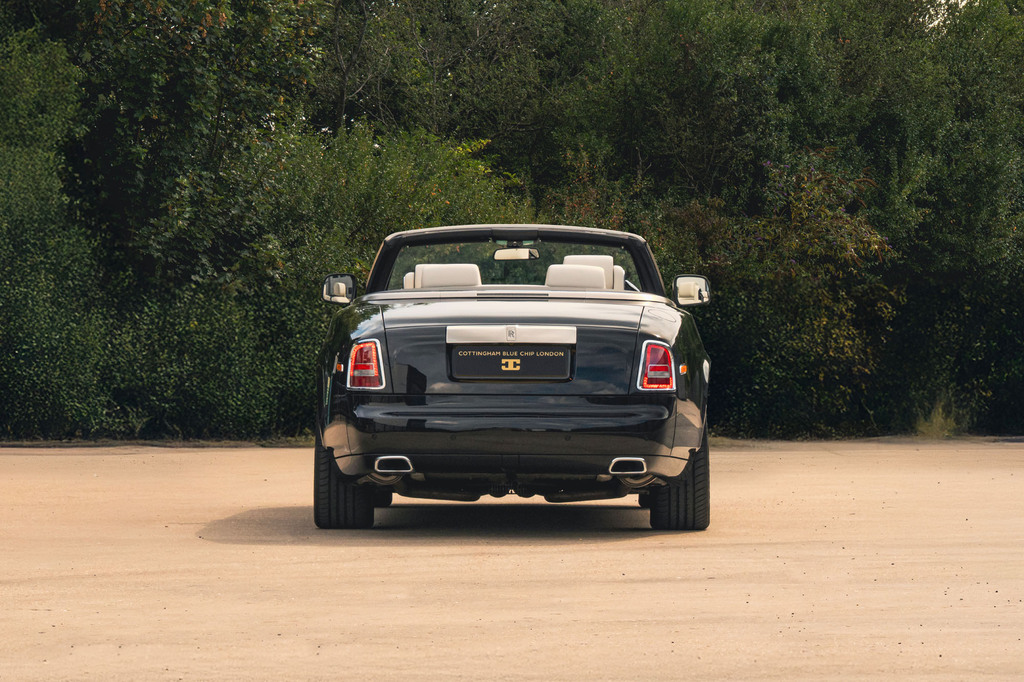 Rolls-Royce Phantom V12 Saloon Black #5