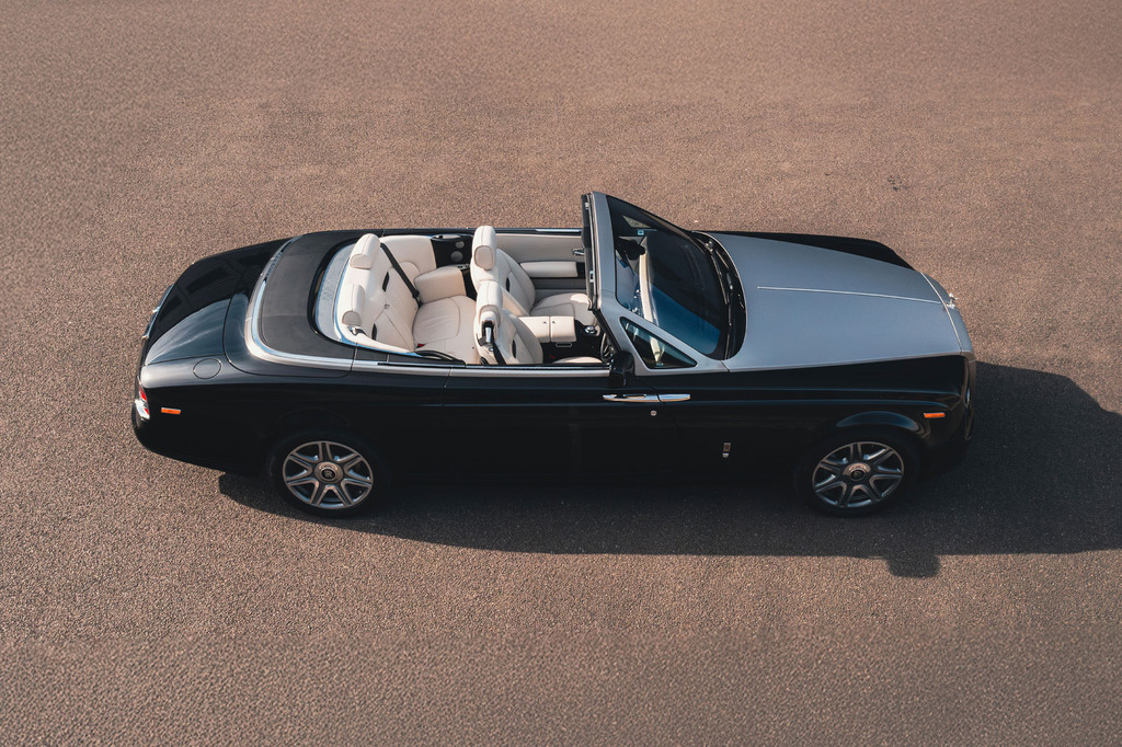 Rolls-Royce Phantom V12 Saloon Black #14
