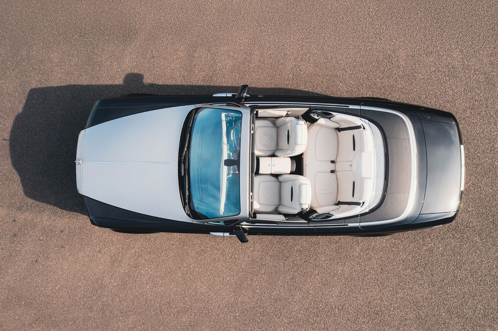 Rolls-Royce Phantom V12 Saloon Black #13