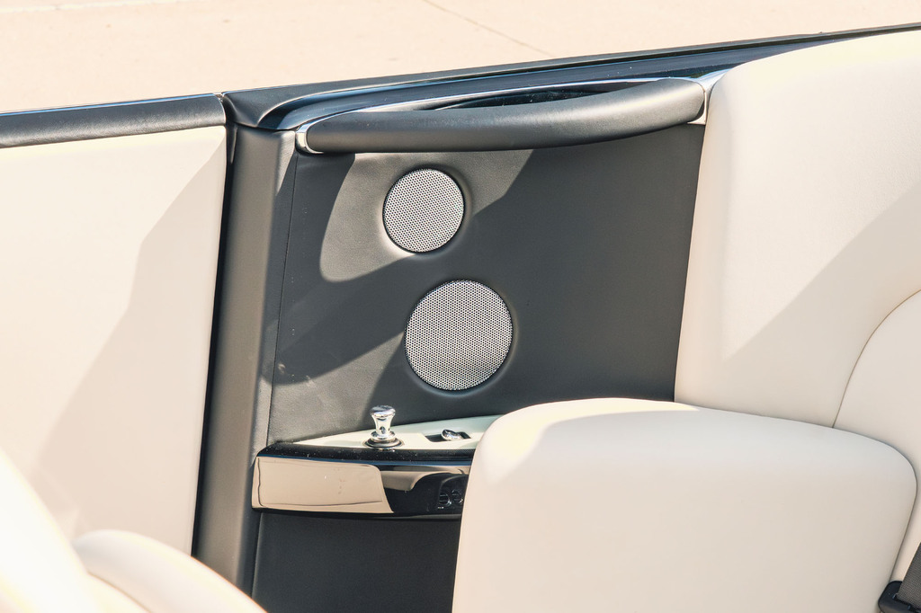 Rolls-Royce Phantom V12 Saloon Black #74