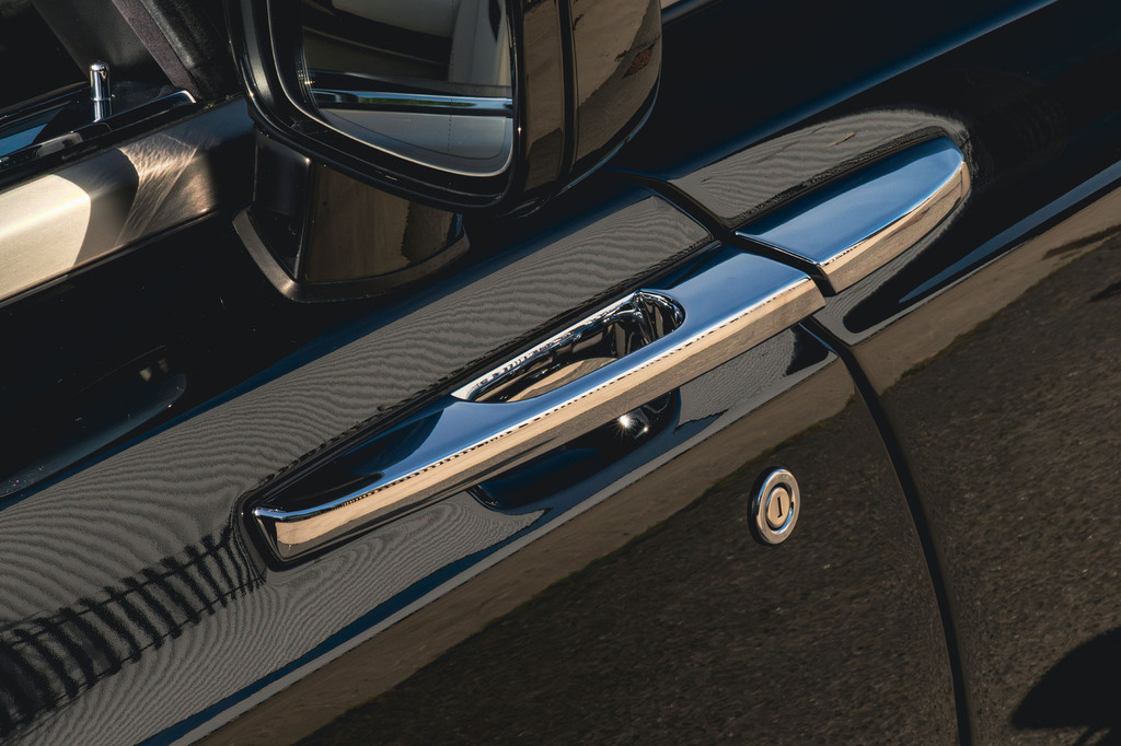 Rolls-Royce Phantom V12 Saloon Black #26
