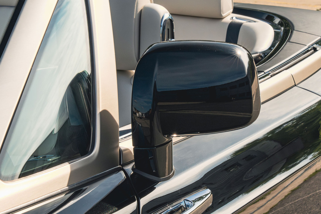 Rolls-Royce Phantom V12 Saloon Black #28