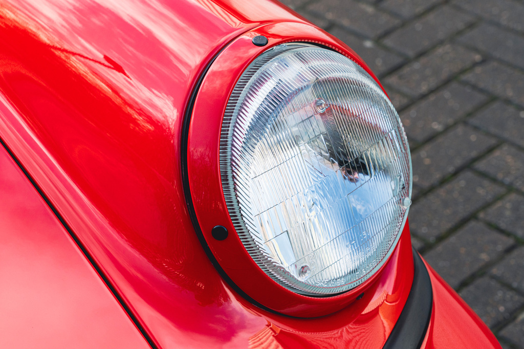 Porsche 911 3.6L Null Silver #29