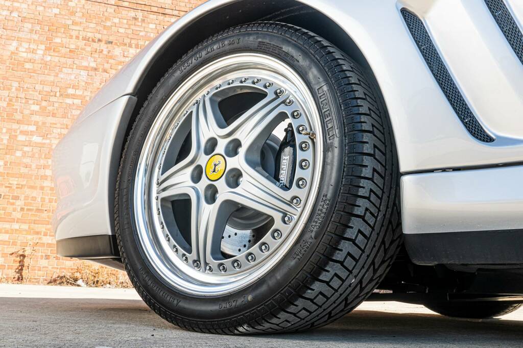 Ferrari 550 5.5 Maranello Coupe 558 Gkm, 4 Red #17