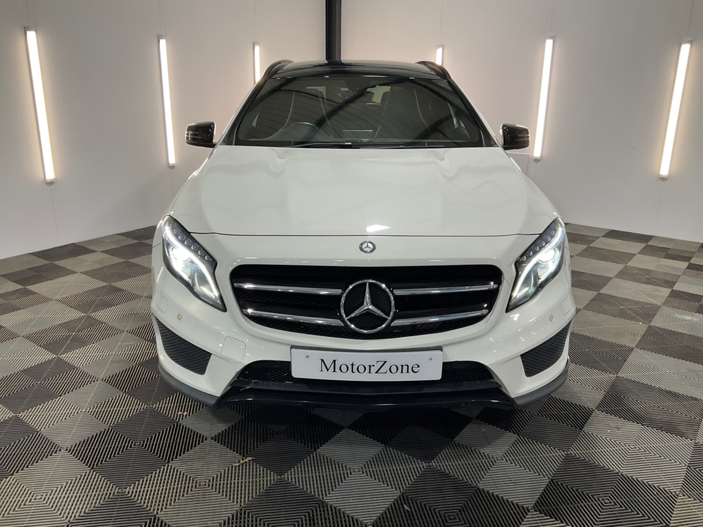 Mercedes-Benz GLA Class 2.1 Gla220d Amg Line Premium Plus Suv BV65EHR White #3