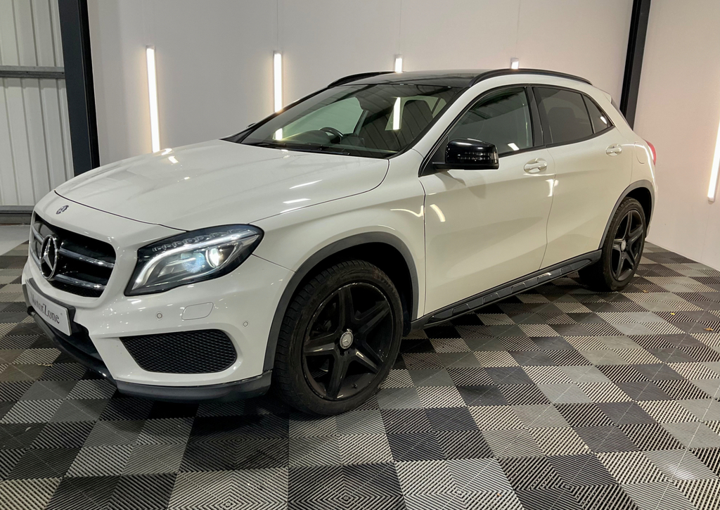 Mercedes-Benz GLA Class 2.1 Gla220d Amg Line Premium Plus Suv BV65EHR White #4
