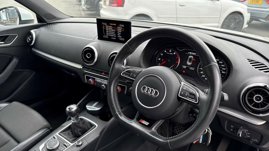 Audi Cabriolet 1.4 Tfsi Cod S Line S Tronic Euro 6 Ss Nav Red #3