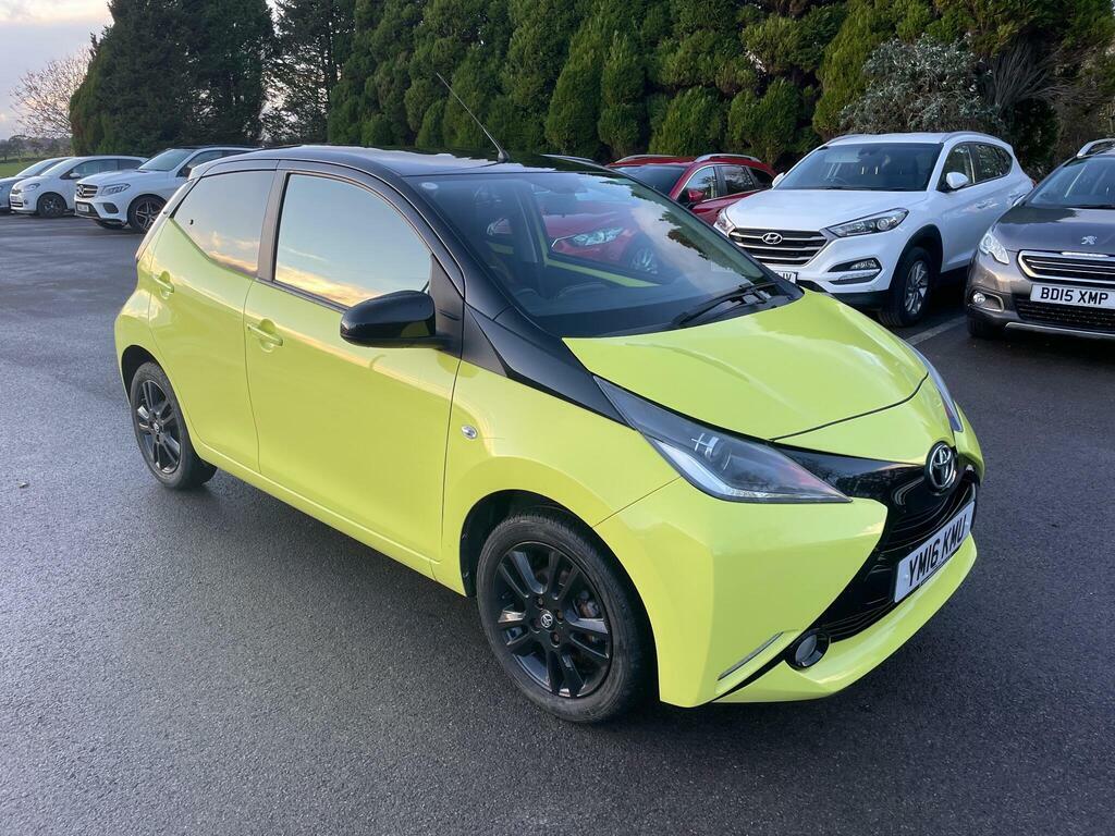 Toyota Aygo 1.0 Vvt-i X-cite 3 Yellow Bi-tone Euro 6 Yellow