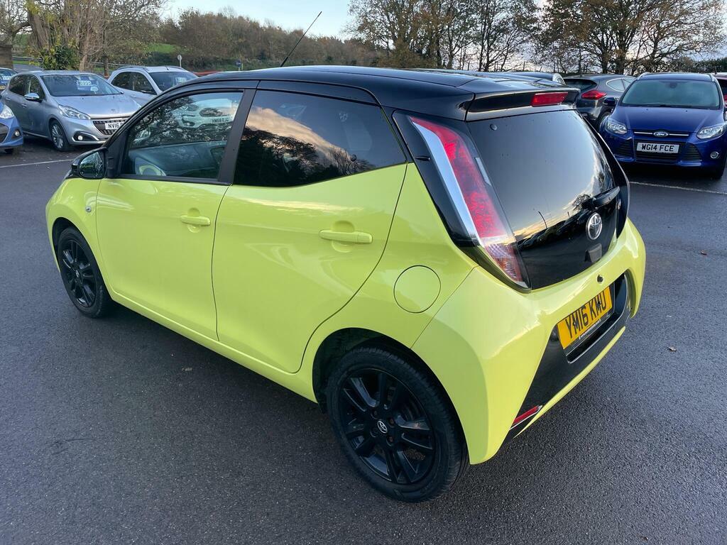 Toyota Aygo 1.0 Vvt-i X-cite 3 Yellow Bi-tone Euro 6 YM16KMU Yellow #5