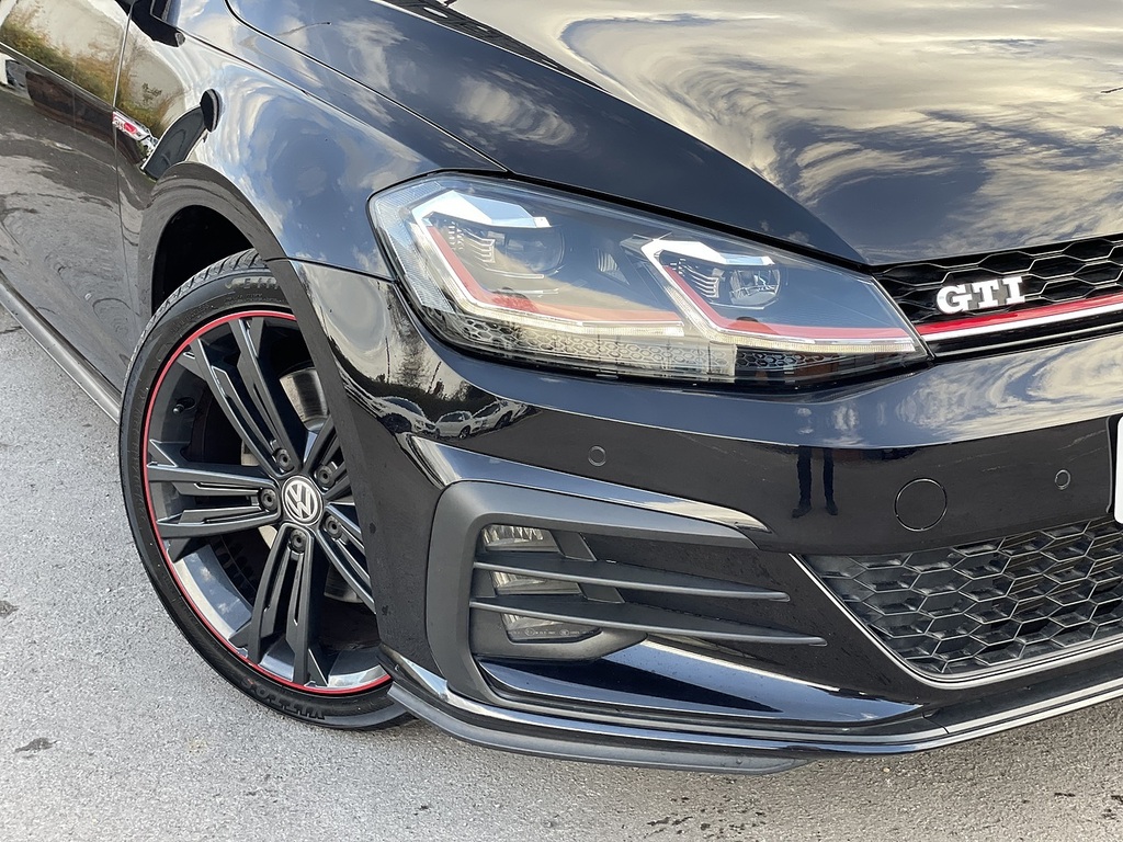 Volkswagen Golf Gti Dsg WR68KRX Black #2
