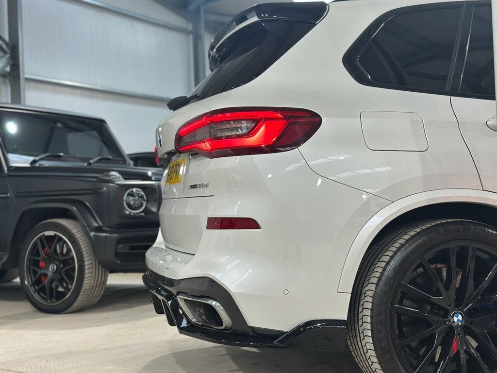 BMW X5 Xdrive30d M Sport RY19PRV White #6