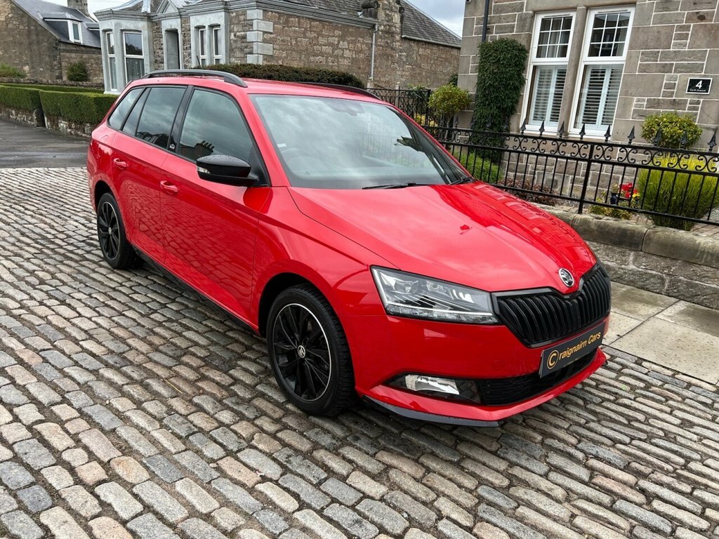 Skoda Fabia Estate SK68VH Red #5