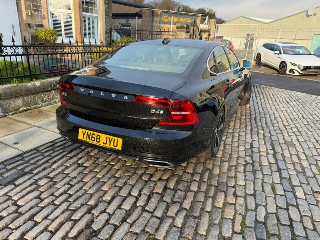Volvo S90 Saloon YN68JYU Black #6
