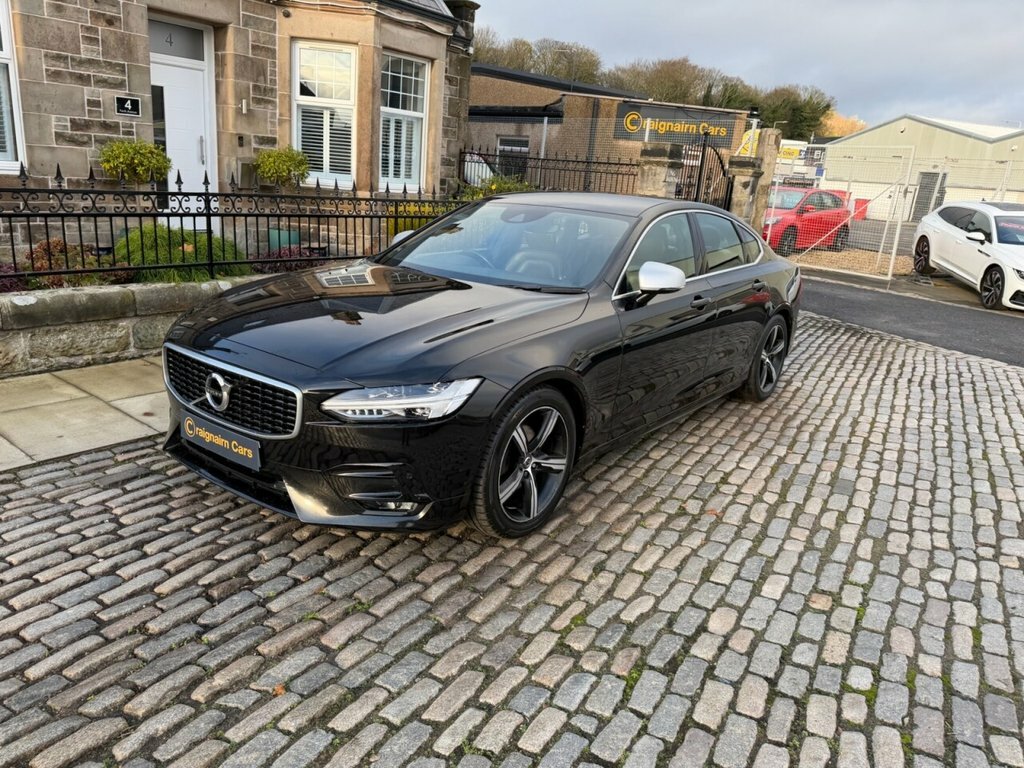 Volvo S90 Saloon YN68JYU Black #3