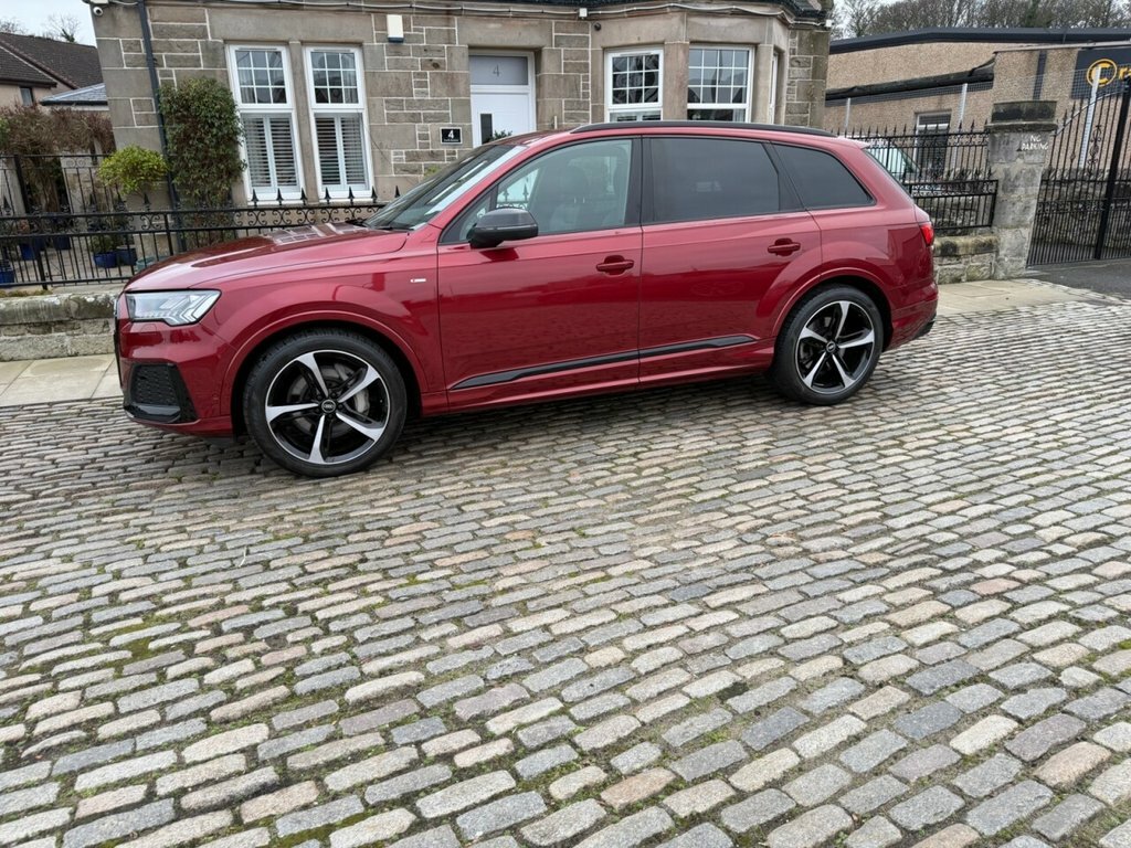 Audi Q7 Suv SW71CVV Red #3