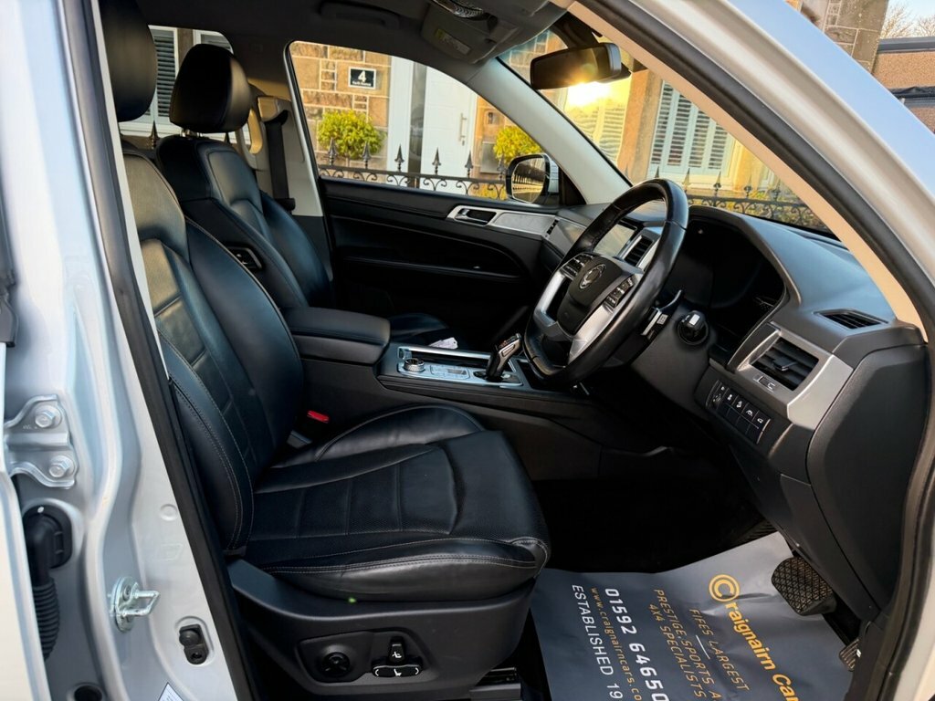 SsangYong Rexton Suv SY71YGM Silver #2